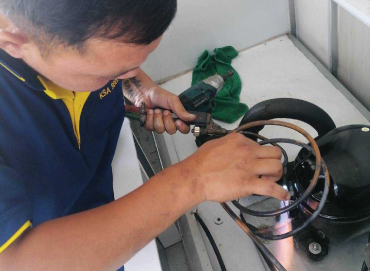 งานซ่อมดูแลรักษาตู้แช่